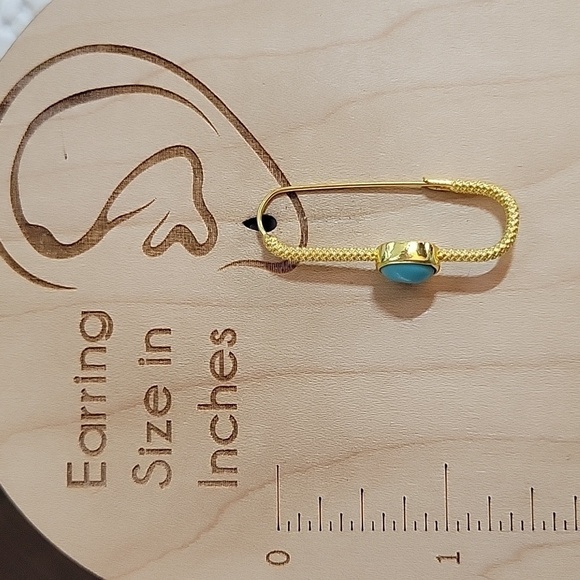 AQUA ACCENT SAFETY PIN EARRINGS - Picture 6 of 8